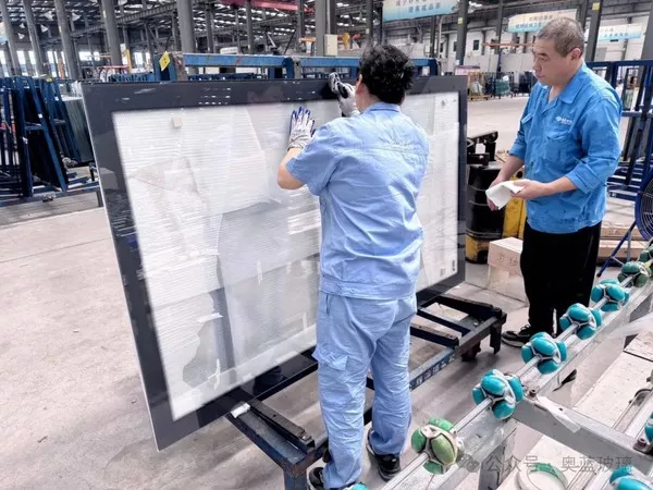 端午战鼓急，生产势如虹！丨奥蓝玻璃祝大家端午安康